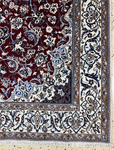 27061052a - Nain fein(9 La), Persien, Mitte 20.Jhd, Korkwolle mit Seide, ca. 265 x 166 cm, ca. ...