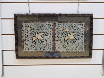 27061122d - 4 Blattstichstickereien, China, um 1900, 2x Kranich in Wolken, je ca. 30x30cm, 2x Vogel ...