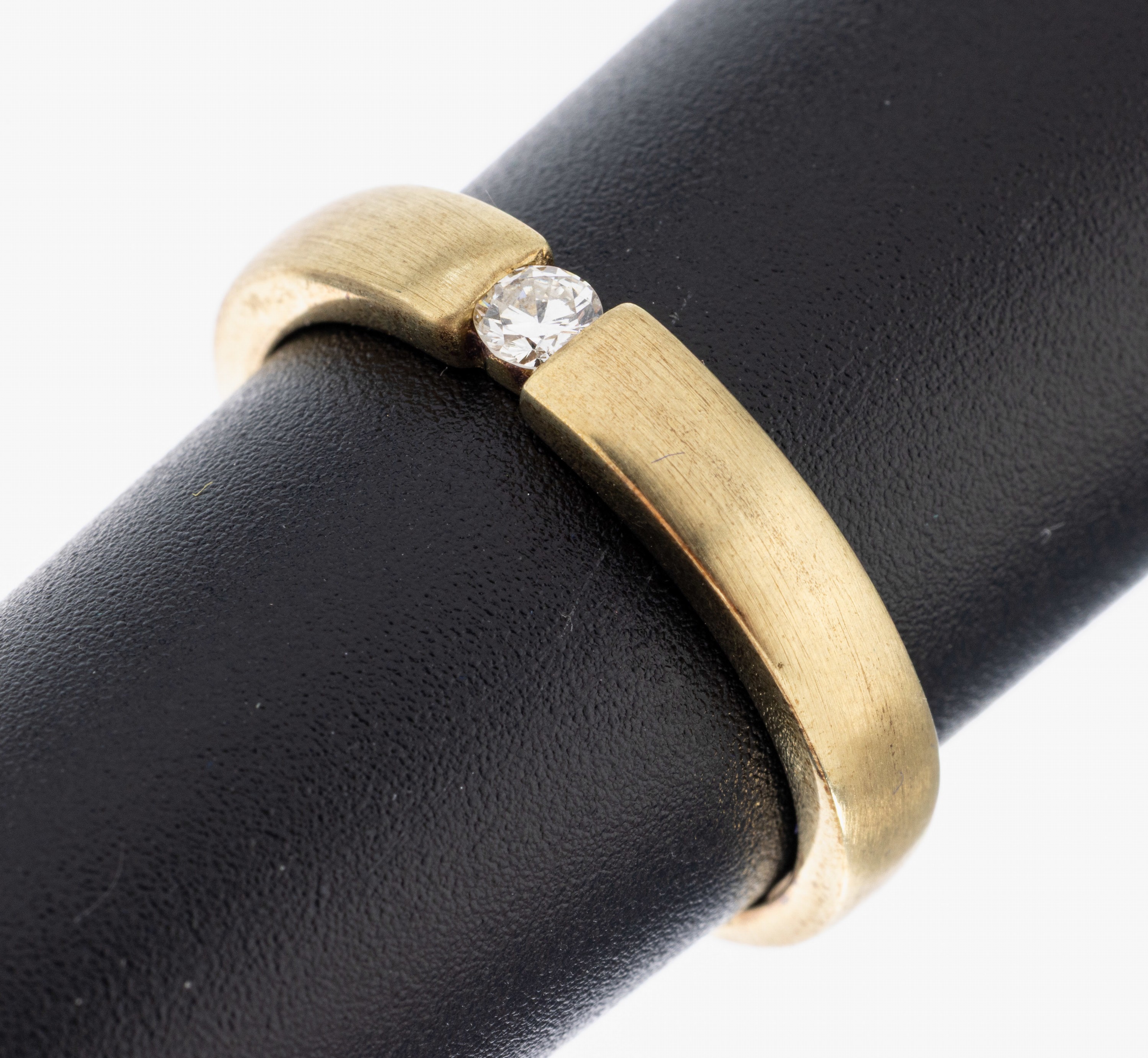 Image 27061434 - 14 kt gold brilliant-ring , 585/000 satin finished, brilliant approx. 0.09 ct ...