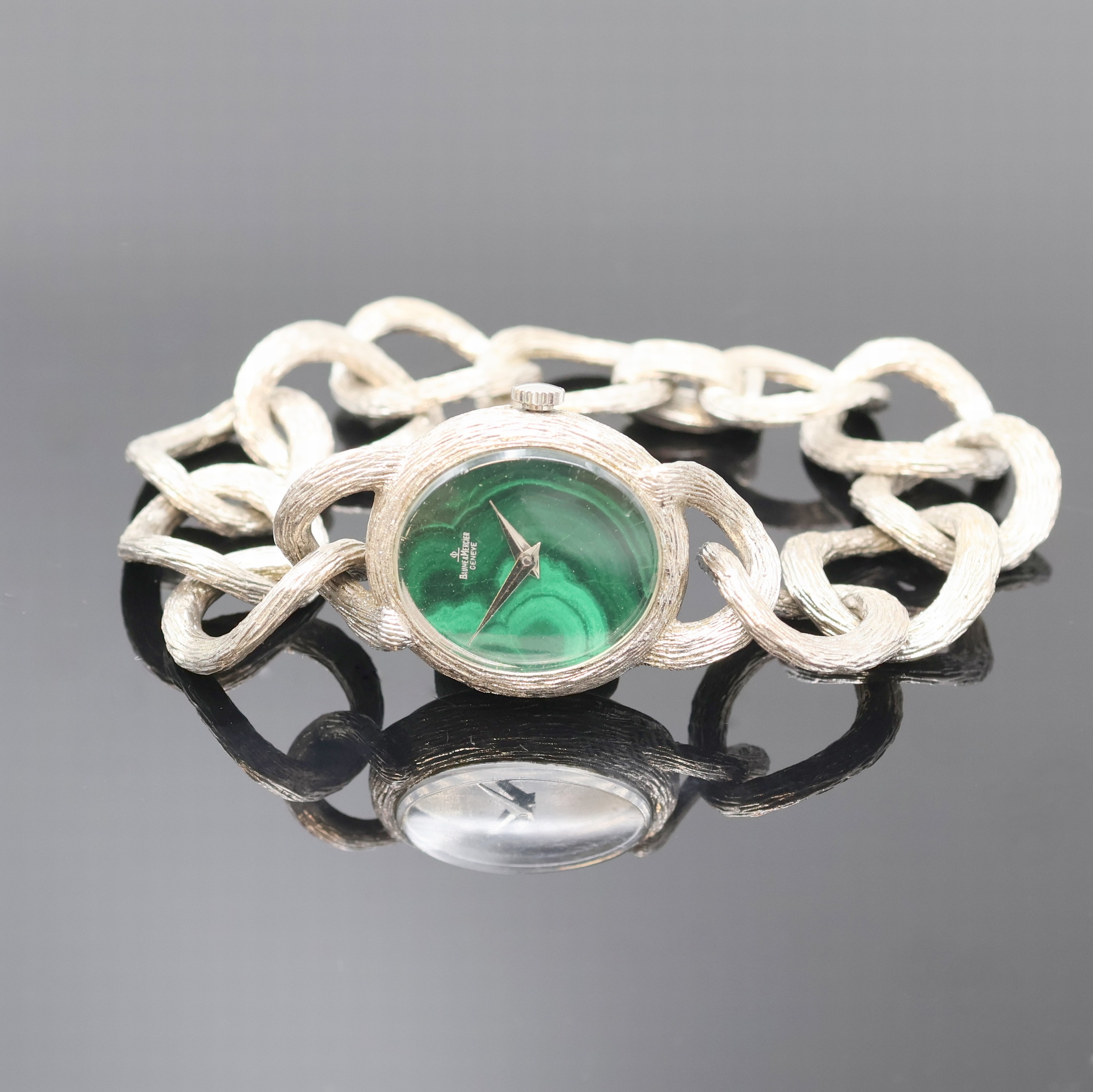 Image 27061443 - BAUME & MERCIER ausgefallene Damenarmbanduhr in 925er Silber, Schweiz um 1965, ...