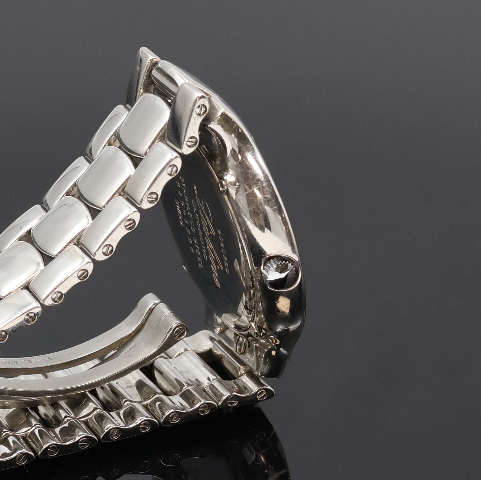 Detail d: EBEL Lichine Armbanduhr in Stahl Referenz 9080980, Schweiz um 1995, Automatik, orig. Gliederband m. Faltschl., Boden 4-fach verschr., silb. Zifferbl. ...