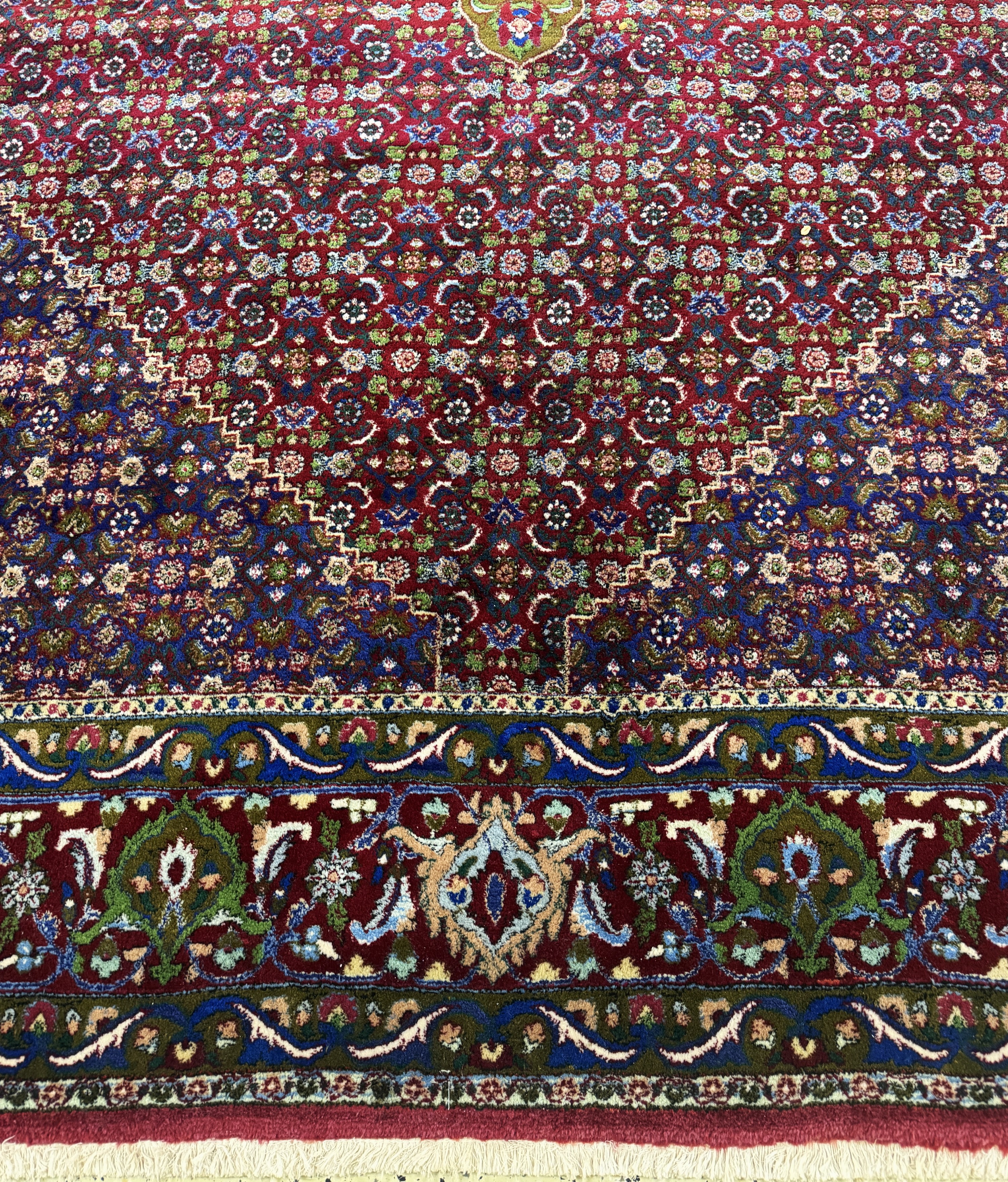 Detail h: Bidjar, Persien, Mitte 20.Jhd, Wolle auf Baumwolle, ca. 395 x 300 cm, EHZ: 2