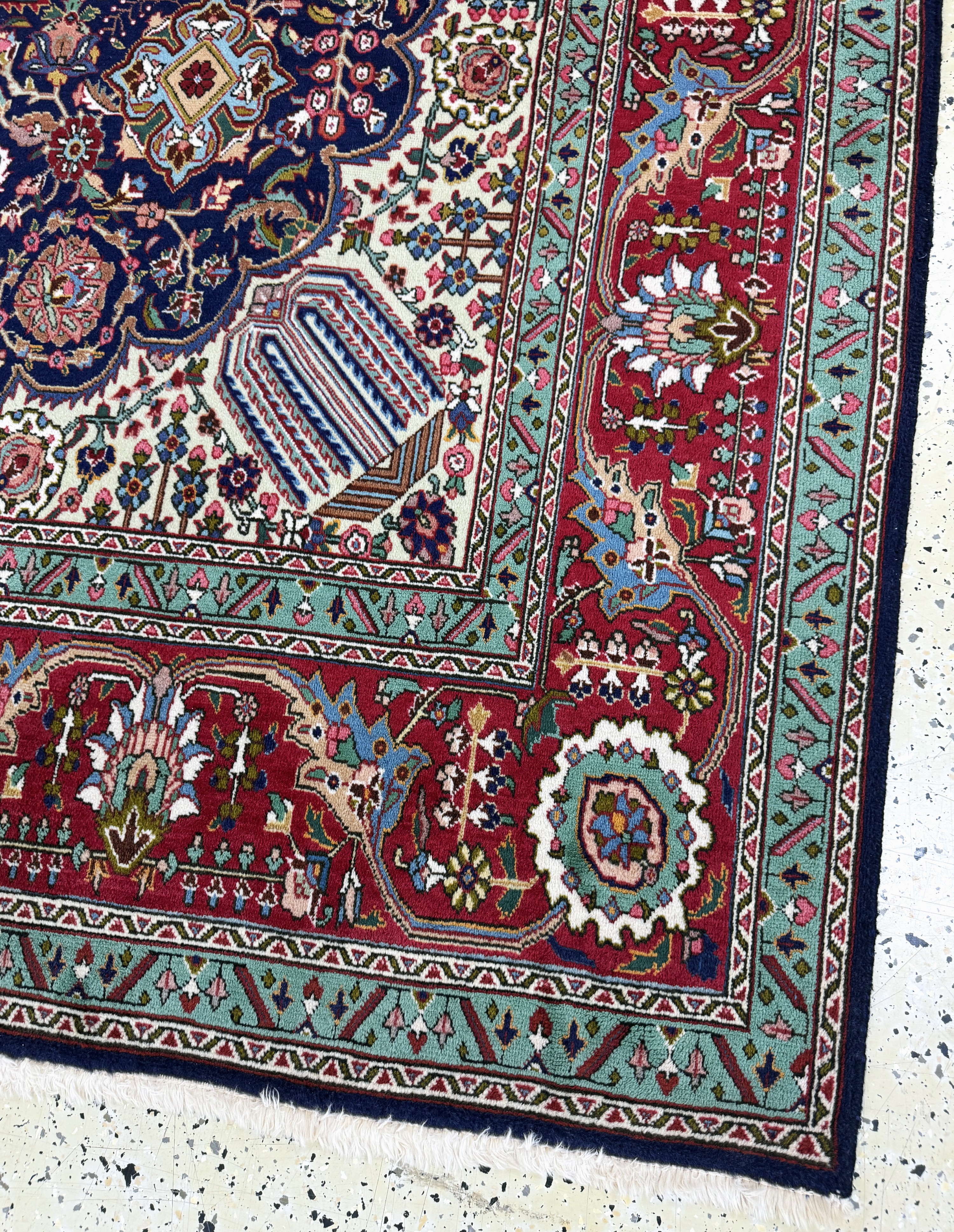 Detail d: Täbriz alt, Persien, Mitte 20.Jhd, Wolle auf Baumwolle, ca. 310 x 203 cm, EHZ: 2