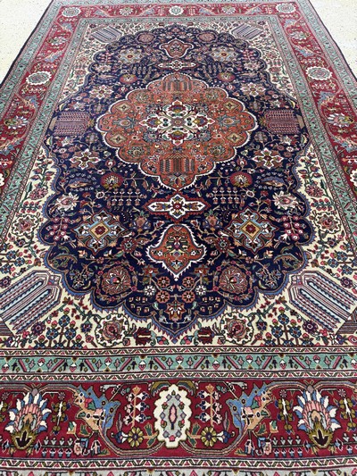 27061660g - Täbriz alt, Persien, Mitte 20.Jhd, Wolle auf Baumwolle, ca. 310 x 203 cm, EHZ: 2 ...