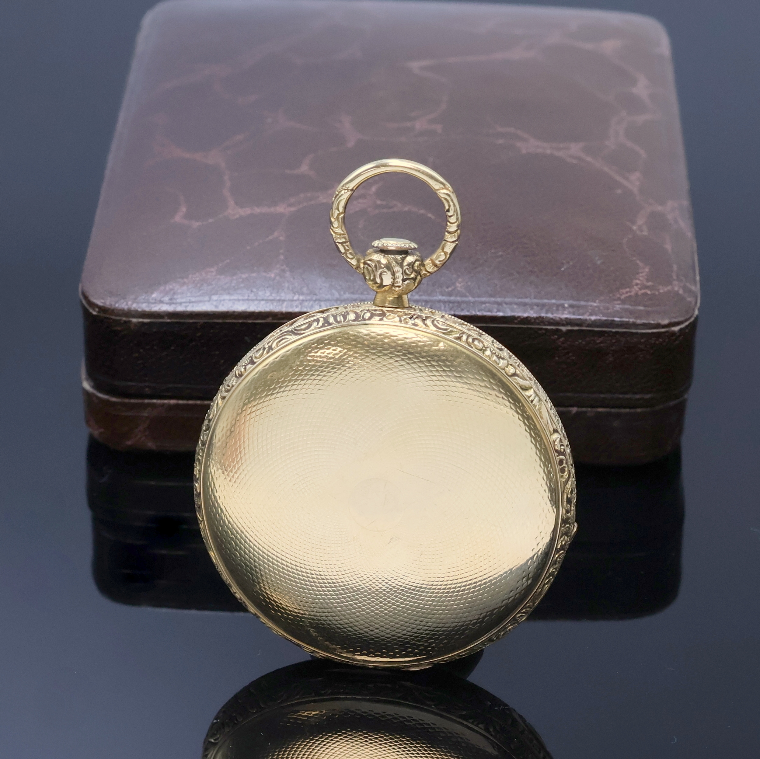 Detail a: BERTHOUD & BROTHERS Paris offene Taschenuhr in GG 750/000, Schweiz um 1830, Schlüsselaufzug, guill. u. grav. Geh., Metallcuvette, silb. Zifferbl. m. ...