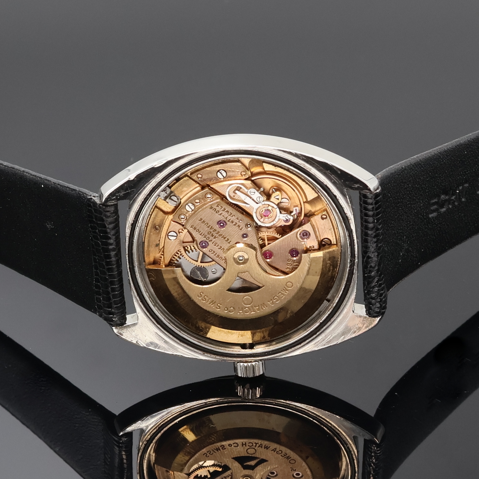 Detail e: OMEGA Constellation Chronometer Armbanduhr in Stahl Referenz 168017, Schweiz um 1967, Automatik, verschr. Boden m. Darst. Sternwarte, silb. Zifferbl. ...