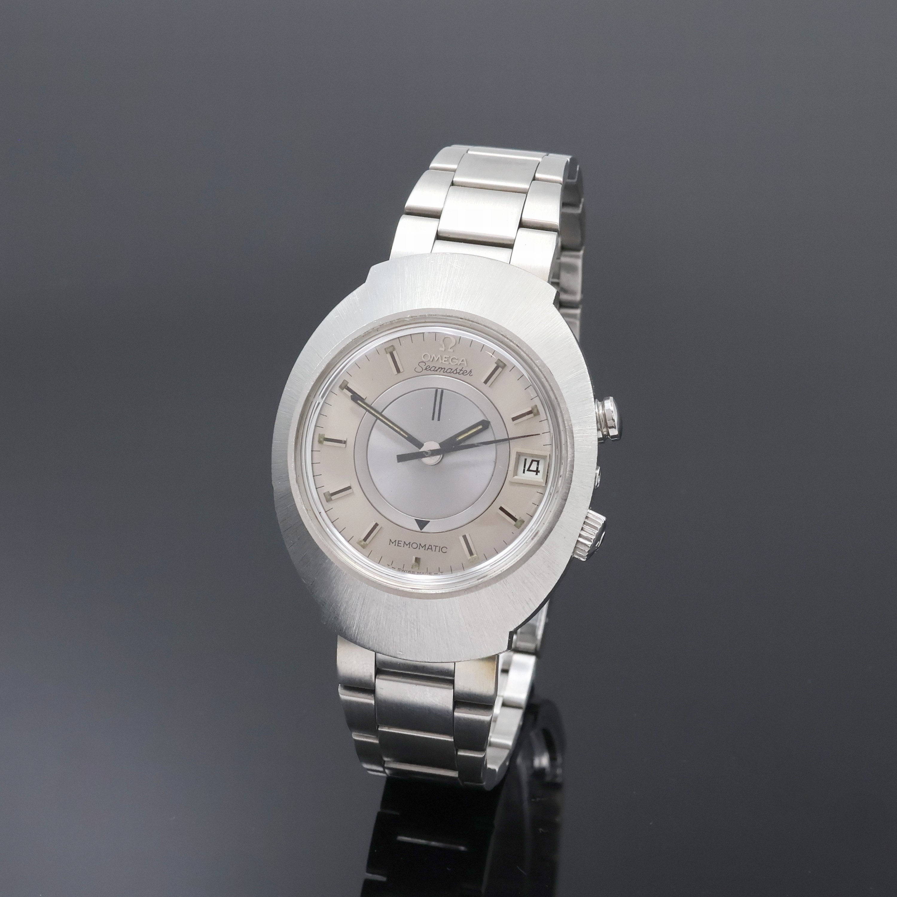 Image 27061928 - OMEGA Armbandwecker Seamaster Memomatic Referenz 166.071, Schweiz um 1972, massives ...