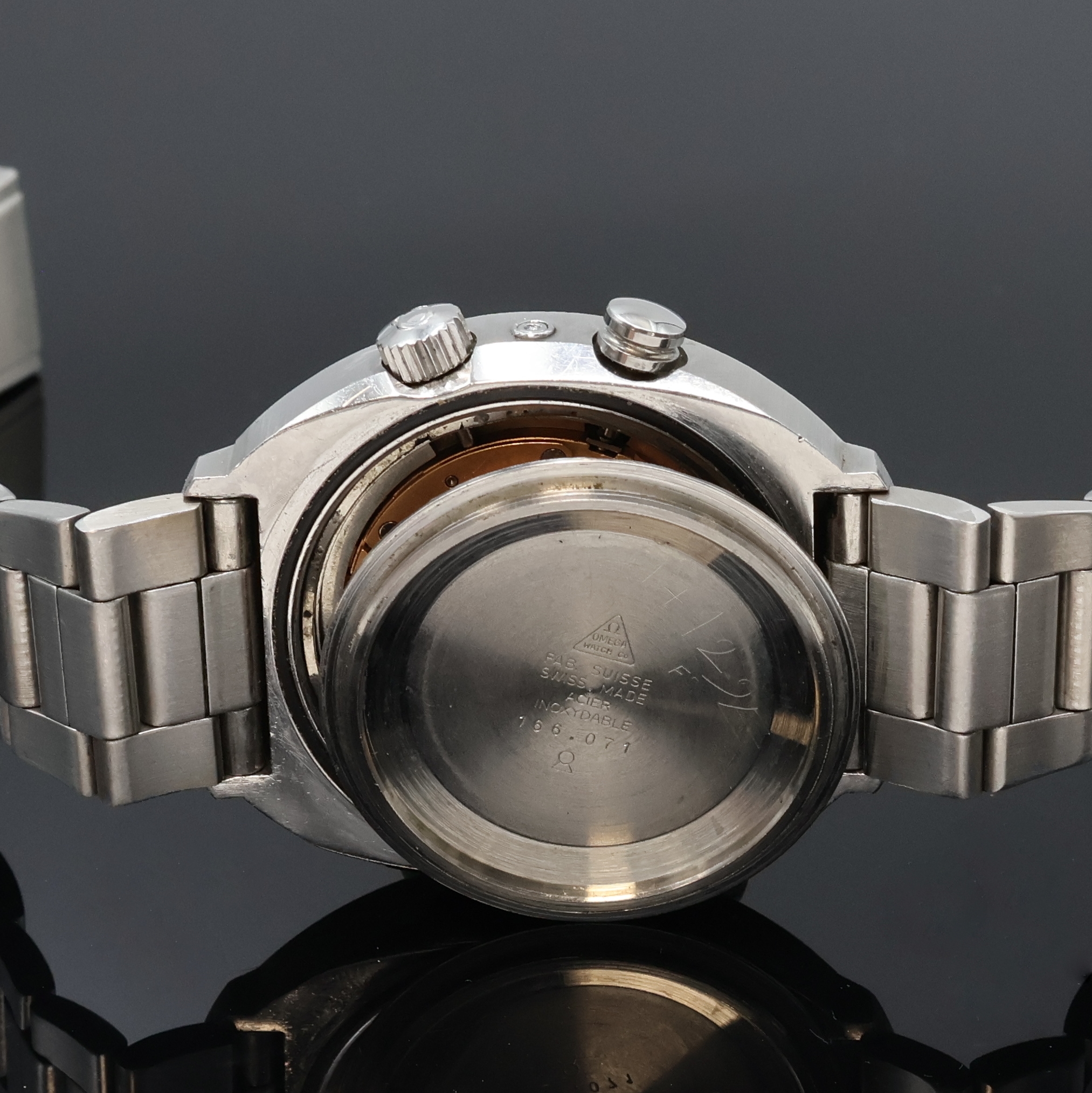Detail g: OMEGA Armbandwecker Seamaster Memomatic Referenz 166.071, Schweiz um 1972, massives Edelstahlgeh. inkl. Gliederband m. Faltschl., Boden m. ...