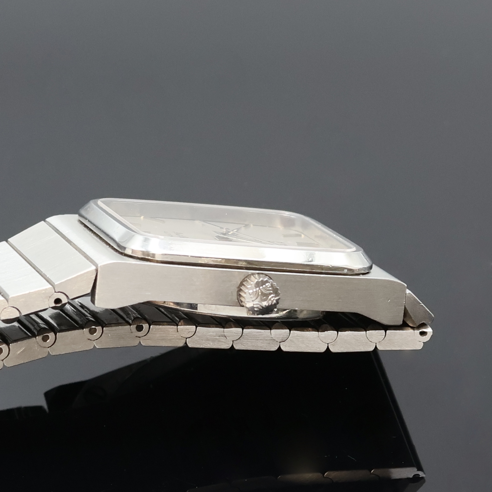 Detail b: ZENITH Port Royal Herrenarmbanduhr Referenz 01.0020.490/495, Schweiz um 1980, Automatik, Edelstahlgeh. inkl. neutr. Gliederband m. Faltschl., Boden ...
