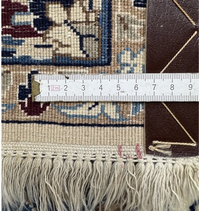 27061929j - Nain fein(9 La), Persien, Mitte 20.Jhd, Korkwolle mit Seide, ca. 357 x 247 cm, ca. ...