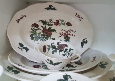 27061935f - Speiseservice, Wedgwood England, Modell Mandarin, 12 Speiseteller,12 Suppenteller, 6 ...