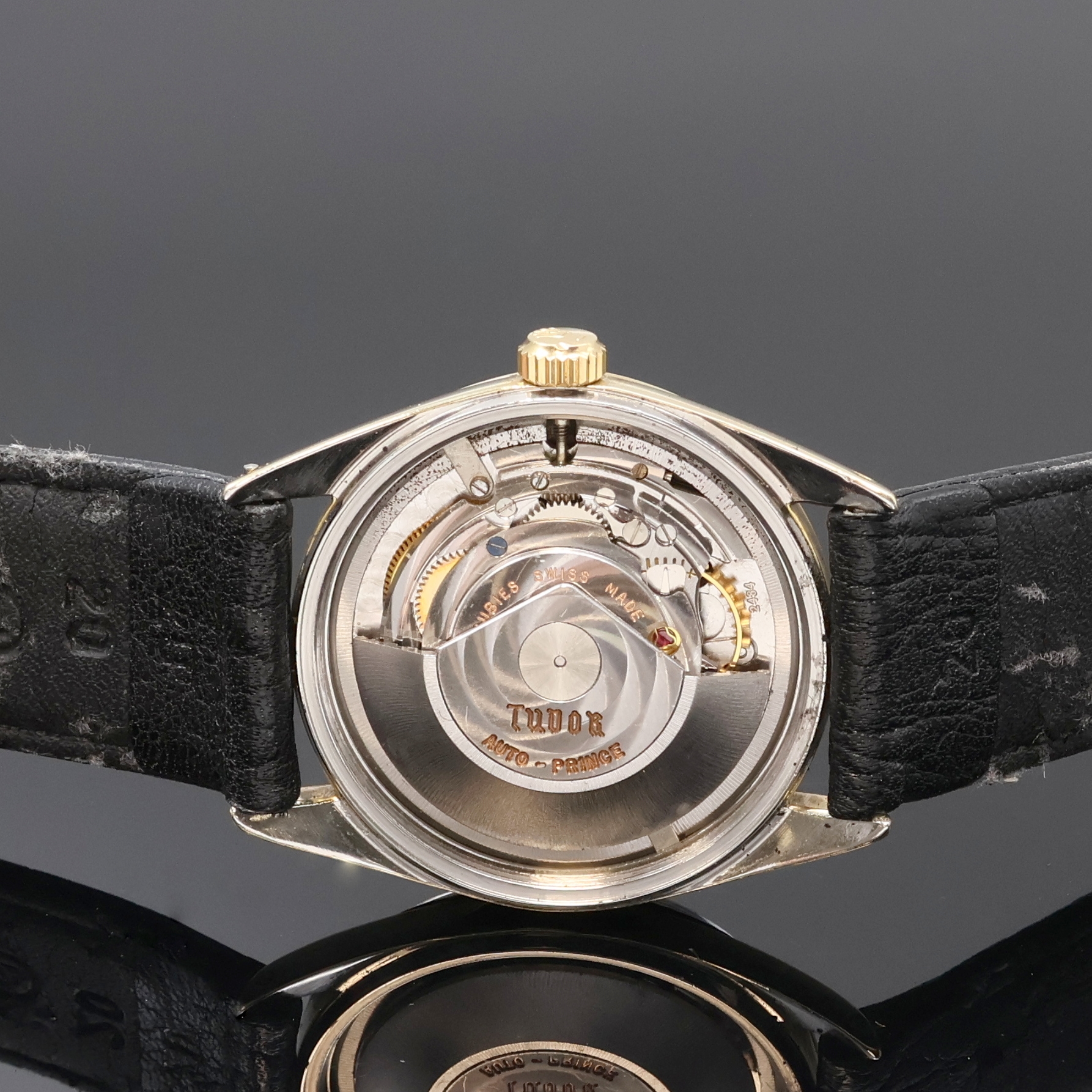 Detail c: TUDOR Oysterdate Herrenarmbanduhr mit Goldhaube, Schweiz um 1960, Automatik, Boden u. Krone verschr., schön erhaltenes schwarzes Rose Zifferbl. m. ...