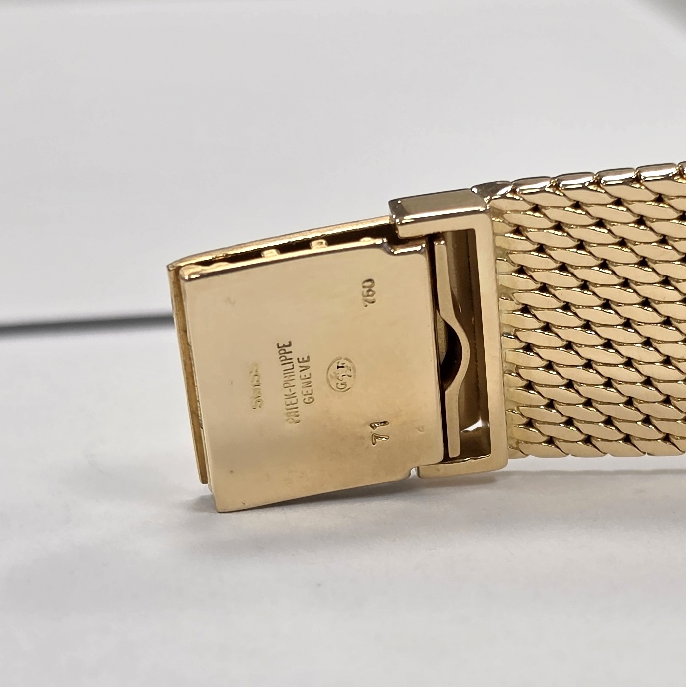 Detail j: PATEK PHILIPPE Ellipse Armbanduhr in GG 750/000 Referenz 3545/1, Schweiz verk. lt. beil. Pap. 09/1972, Handaufzug, orig. PPC Gay Freres Goldband, ...