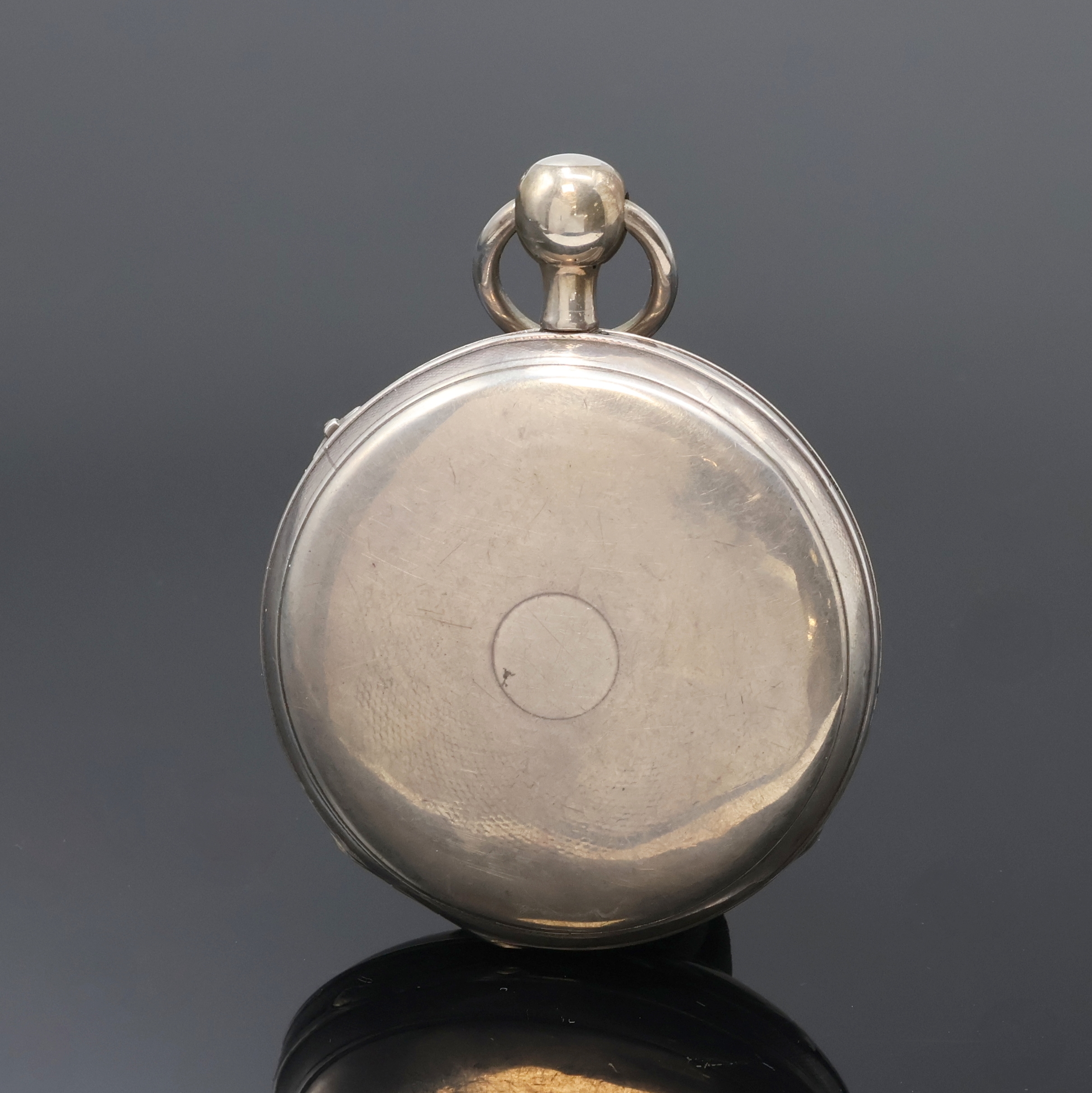 Detail a: Offene Spindeltaschenuhr mit 1/4 Std.- Repetition in Silber, Schweiz um 1830, guill. Geh. berieben, verg. Cuvette als Sprungdeckel, ...