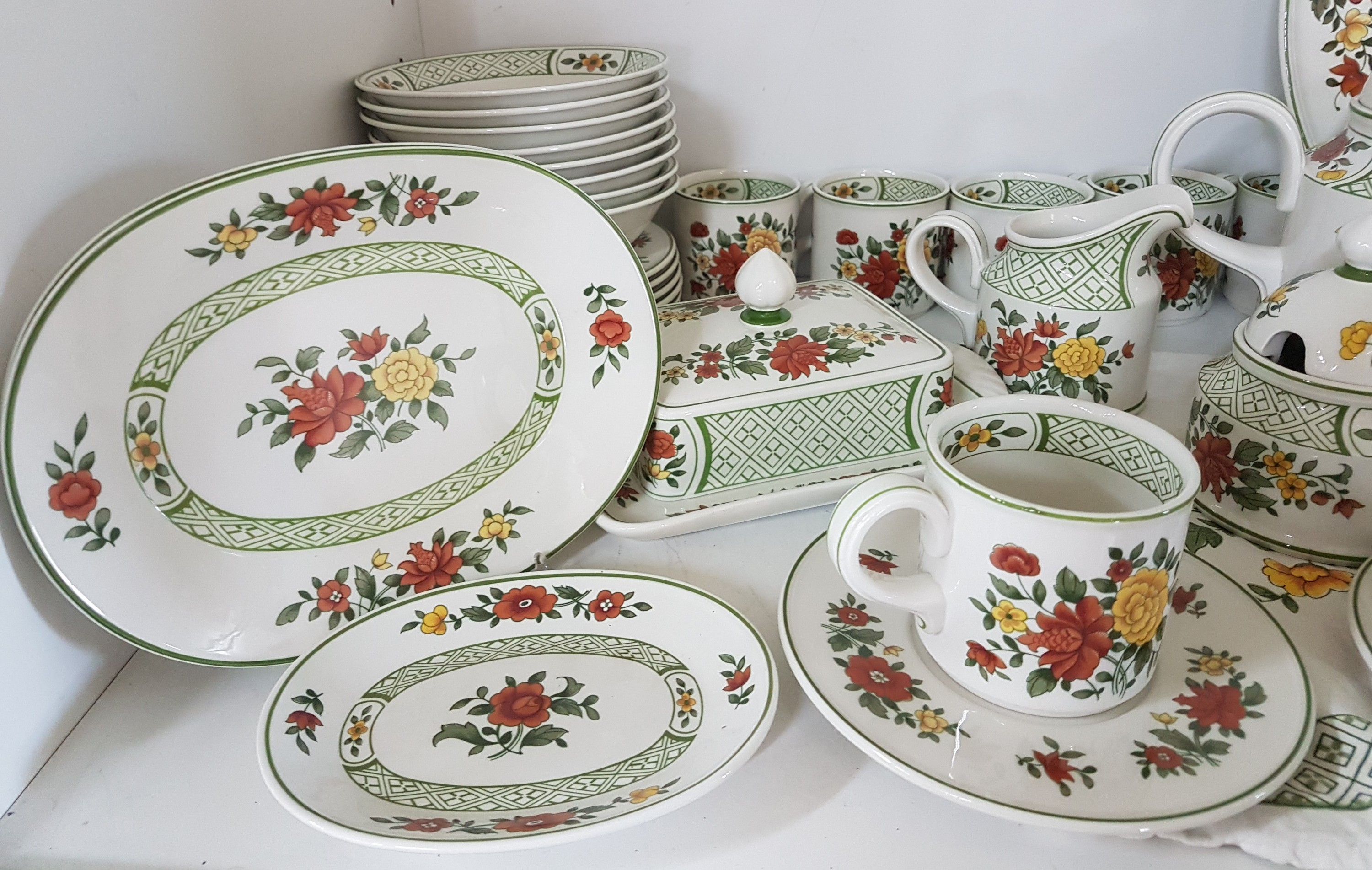 Detail c: Frühstückservice, Villeroy & Boch "Summerday", Kanne, Zuckerdose (Deckel geklebt), Milchkännchen, Marmeladendose, Butterdose, 11 Tassen, ...