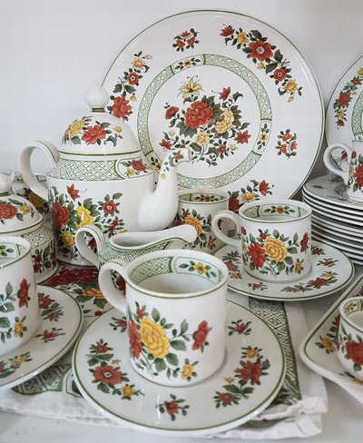 27062096a - Frühstückservice, Villeroy & Boch ´Summerday´, Kanne, Zuckerdose (Deckel geklebt), ...