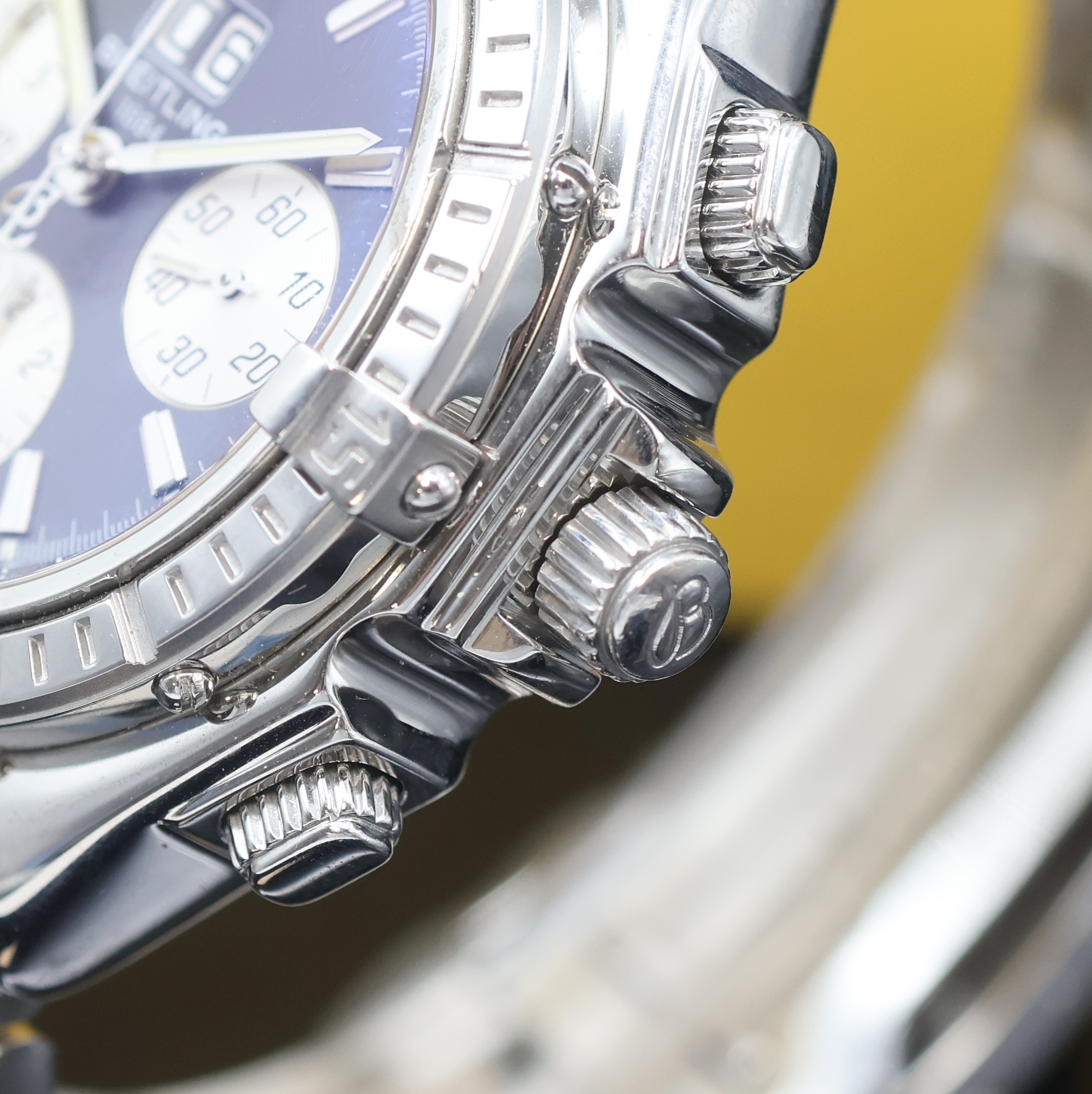 Detail c: BREITLING Armbandchronograph Crosswind Special Referenz A44355, Automatik, Chronometer in Edelstahl inkl. Pilotband m. Faltschl., Boden und Krone ...