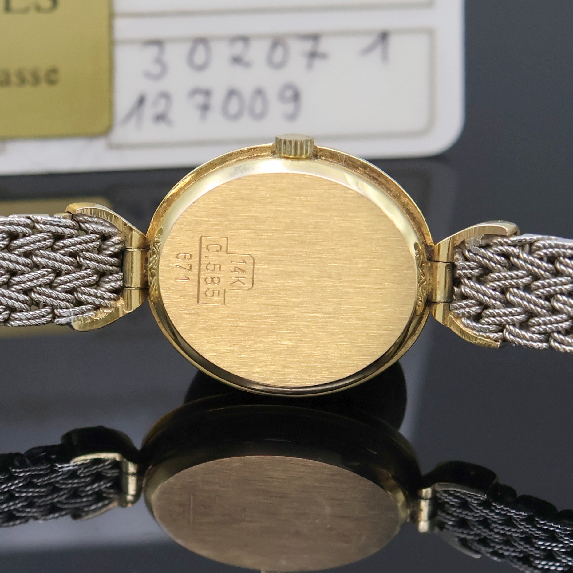 Detail g: GUEPARD Damenarmbanduhr in GG 585/000 mit Diamanten, Schweiz verk. lt. beil. Garantie 12/1986, quarz, geflochtenes WG 585/000 Band, Lünette sowie ...