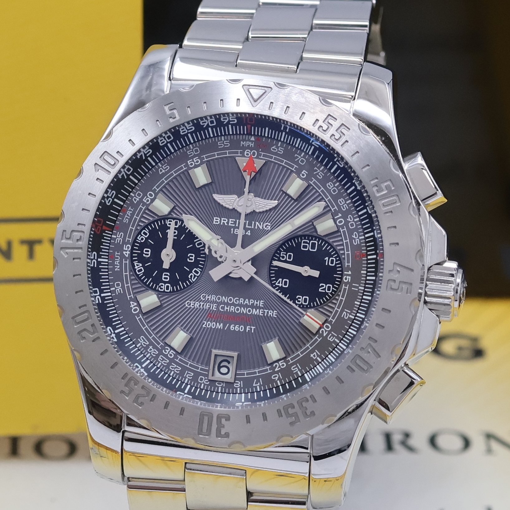 Detail a: BREITLING Skyracer Armbandchronograph Referenz A27362, Automatik, Chronometer in Edelstahl inkl. Pilotband m. Faltschl., Boden und Krone verschr., ...