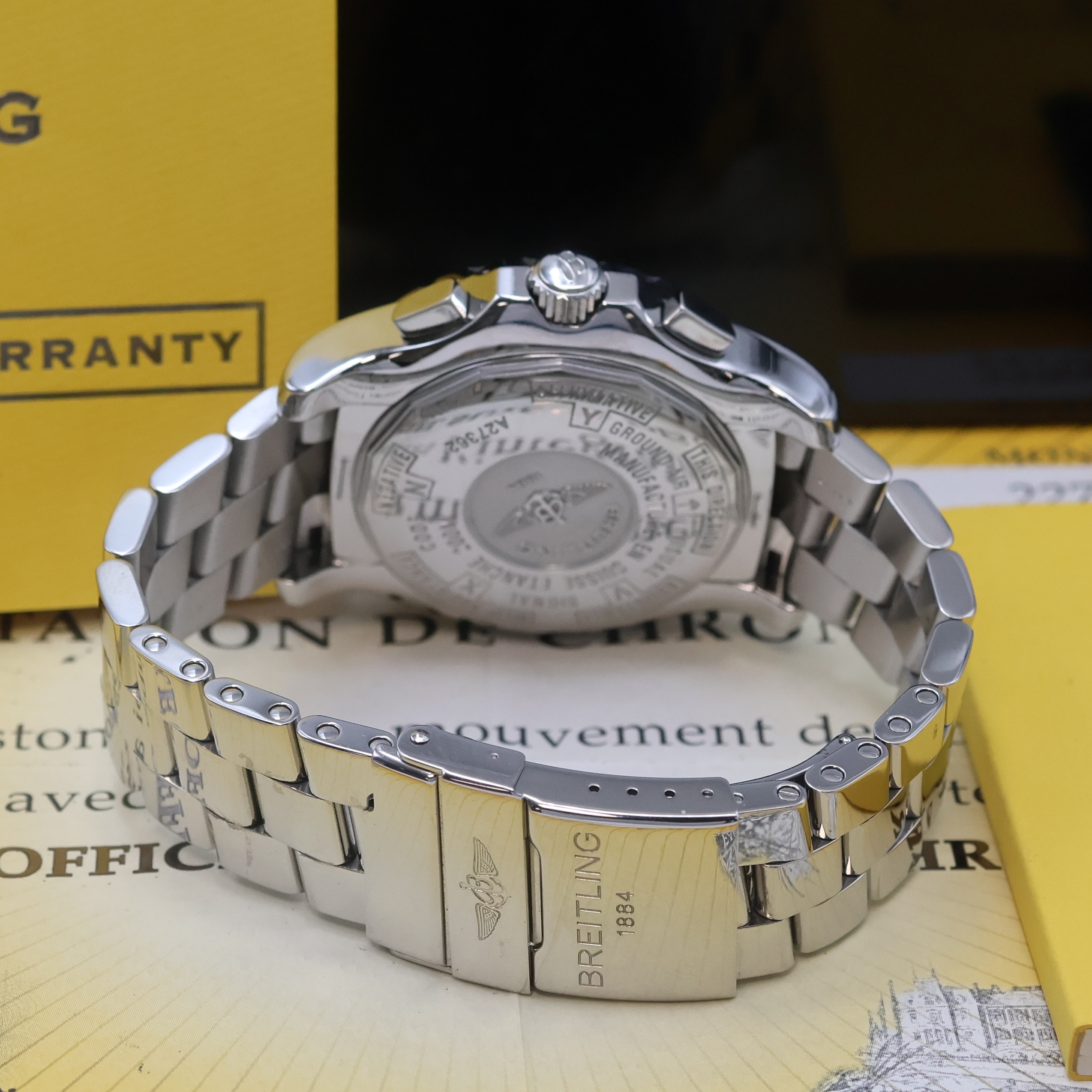 Detail b: BREITLING Skyracer Armbandchronograph Referenz A27362, Automatik, Chronometer in Edelstahl inkl. Pilotband m. Faltschl., Boden und Krone verschr., ...