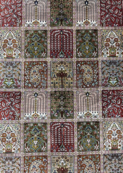 27062106d - Ghom Seide fein Persien, signiert´Pirozmand´, Ende 20.Jhd, reine Naturseide, ca. 156 x ...