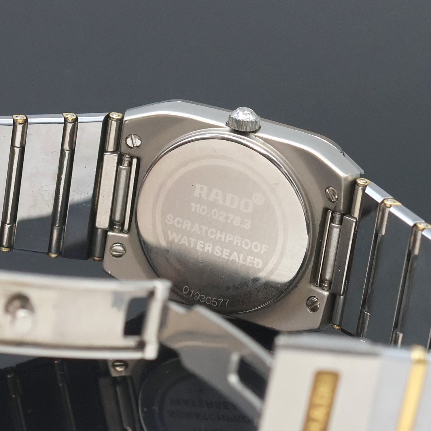 Detail d: RADO Jubile Damenarmbanduhr Referenz 110.0278.3, Schweiz um 1995, quarz, Edelstahlgeh. inkl. Gliederband m. dopp. Faltschl., Boden aufgedr., ...