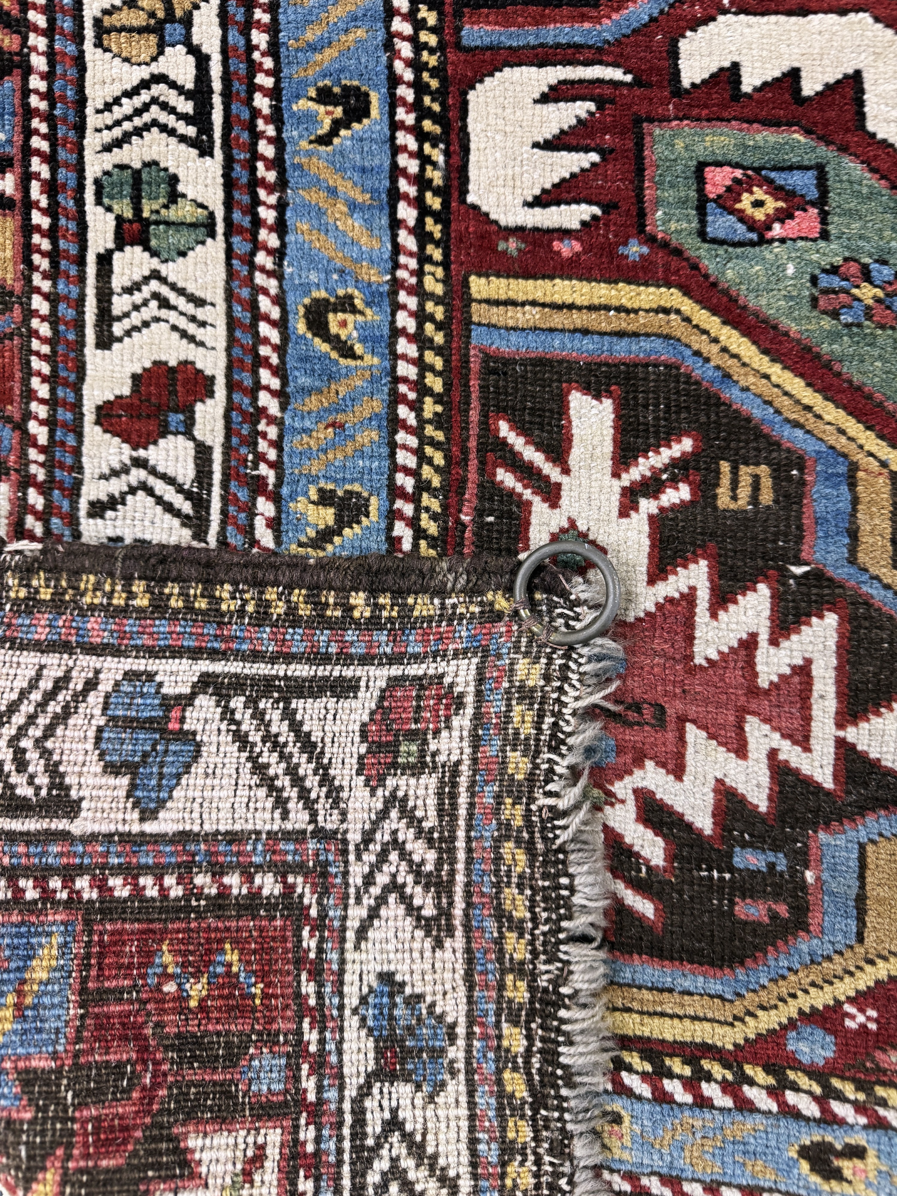 Detail g: Kazak antik, Kaukasus, 19.Jhd, Wolle auf Wolle, ca. 220 x 130 cm, EHZ: 3