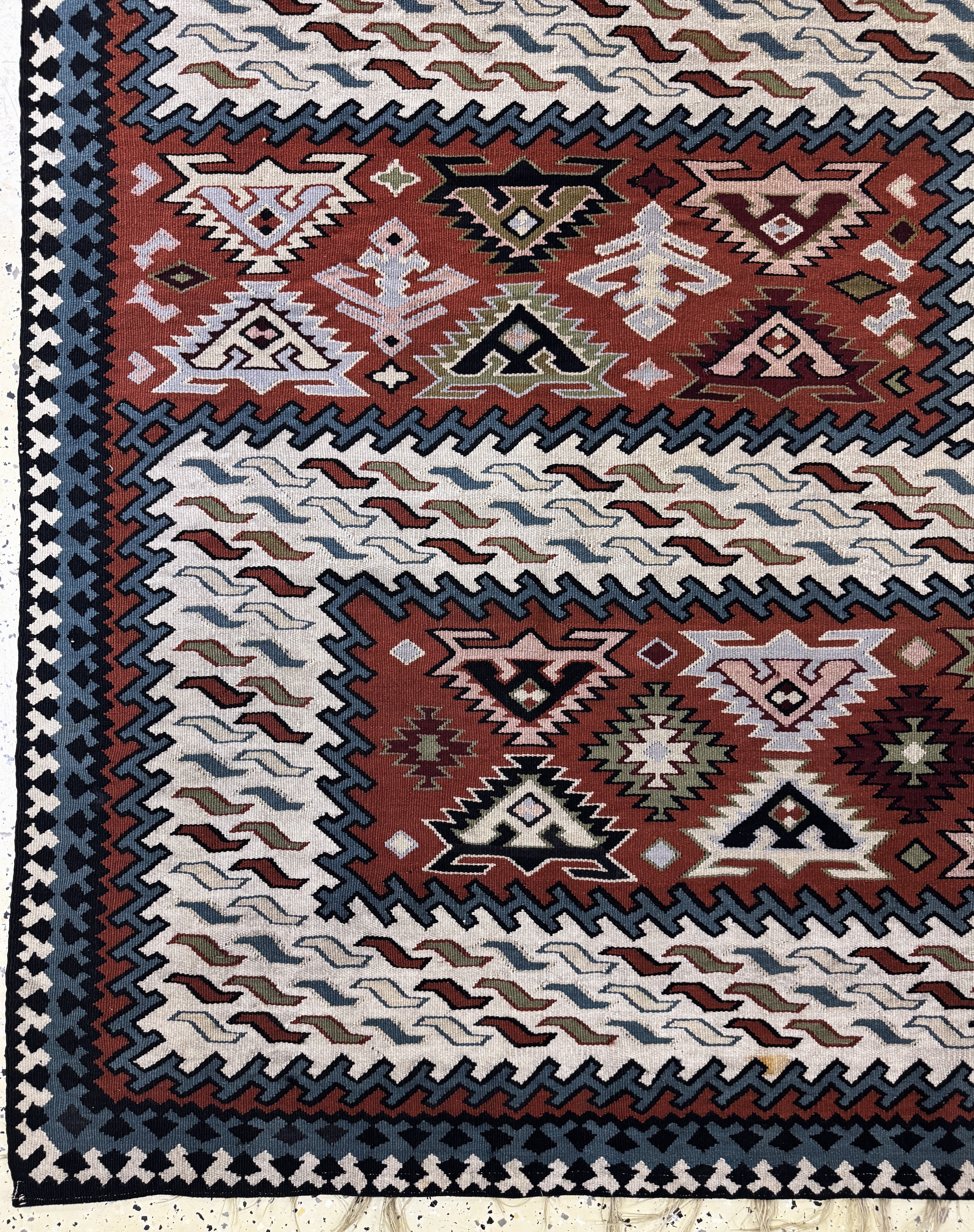 Detail b: Sumakh alt, Kaukasus, Anfang 20.Jhd, Wolle auf Wolle, ca. 280 x 205 cm, verfärbt, EHZ: 2