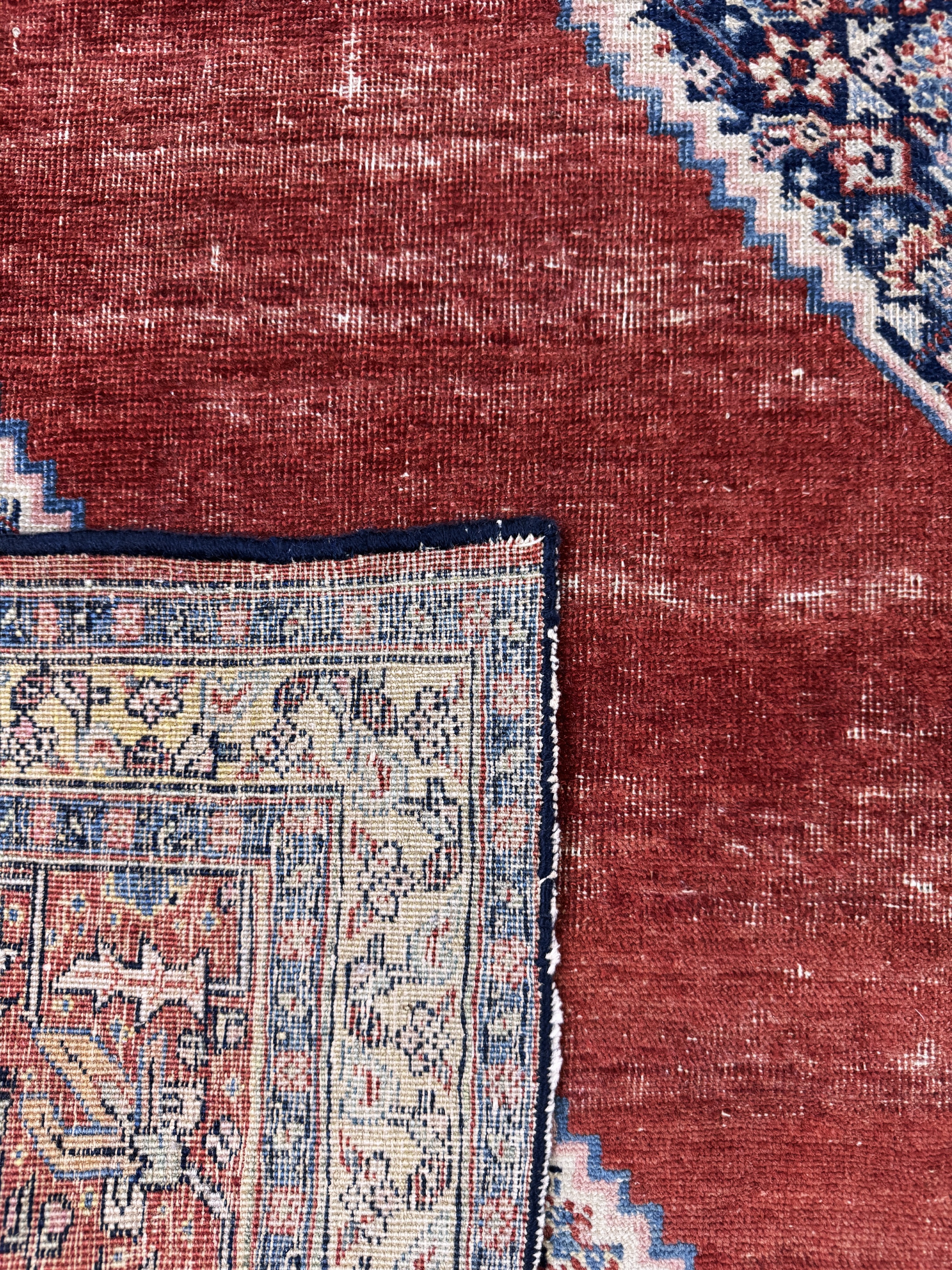 Detail e: Täbriz antik, Persien, 19.Jhd, Wolle auf Baumwolle, ca. 190 x 136 cm, EHZ: 3(restauriert)