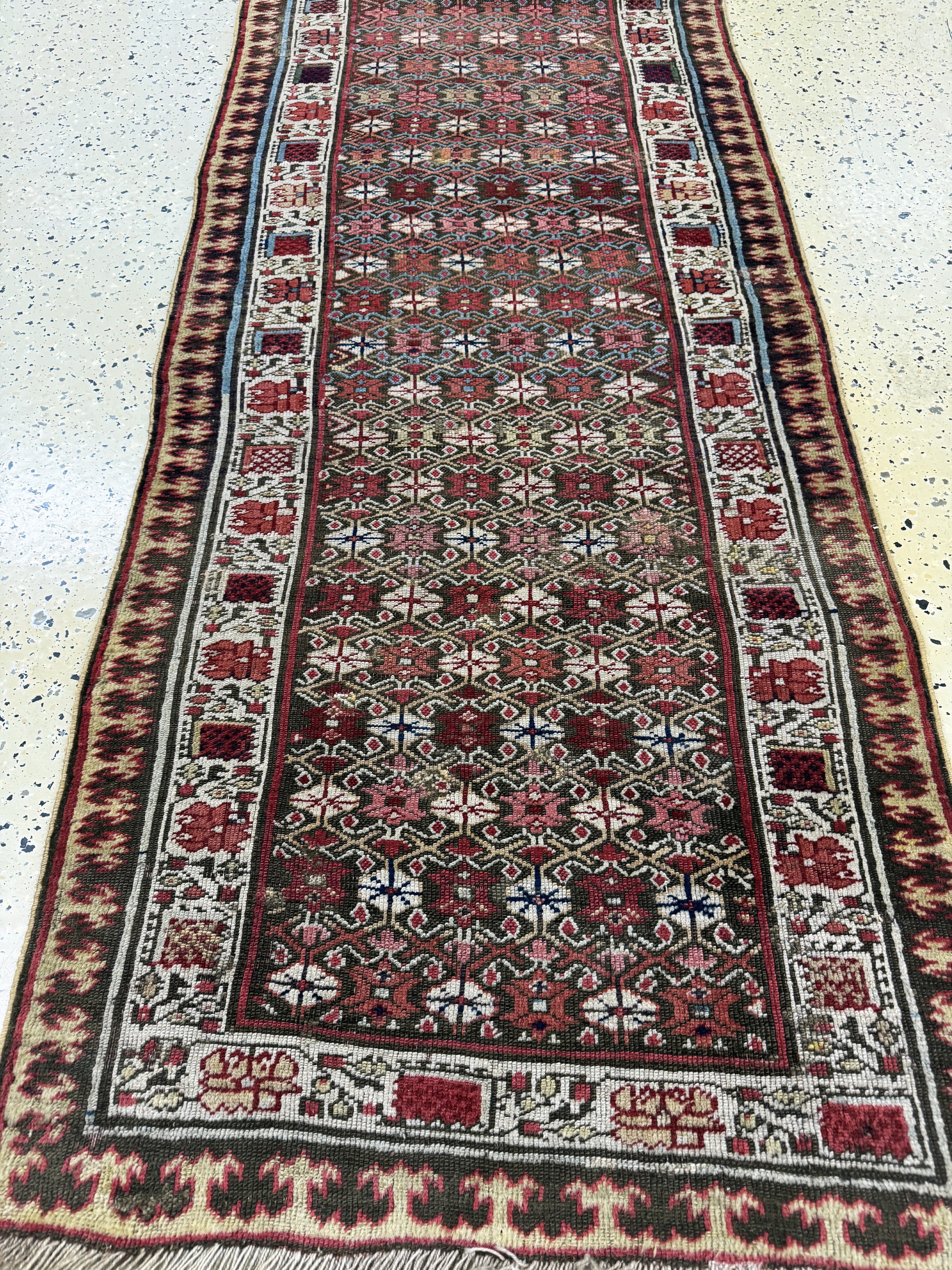 Detail f: Kazak antik, Kaukasus, 19.Jhd, Wolle auf Wolle, ca. 320 x 80 cm, EHZ: 3(restauriert)