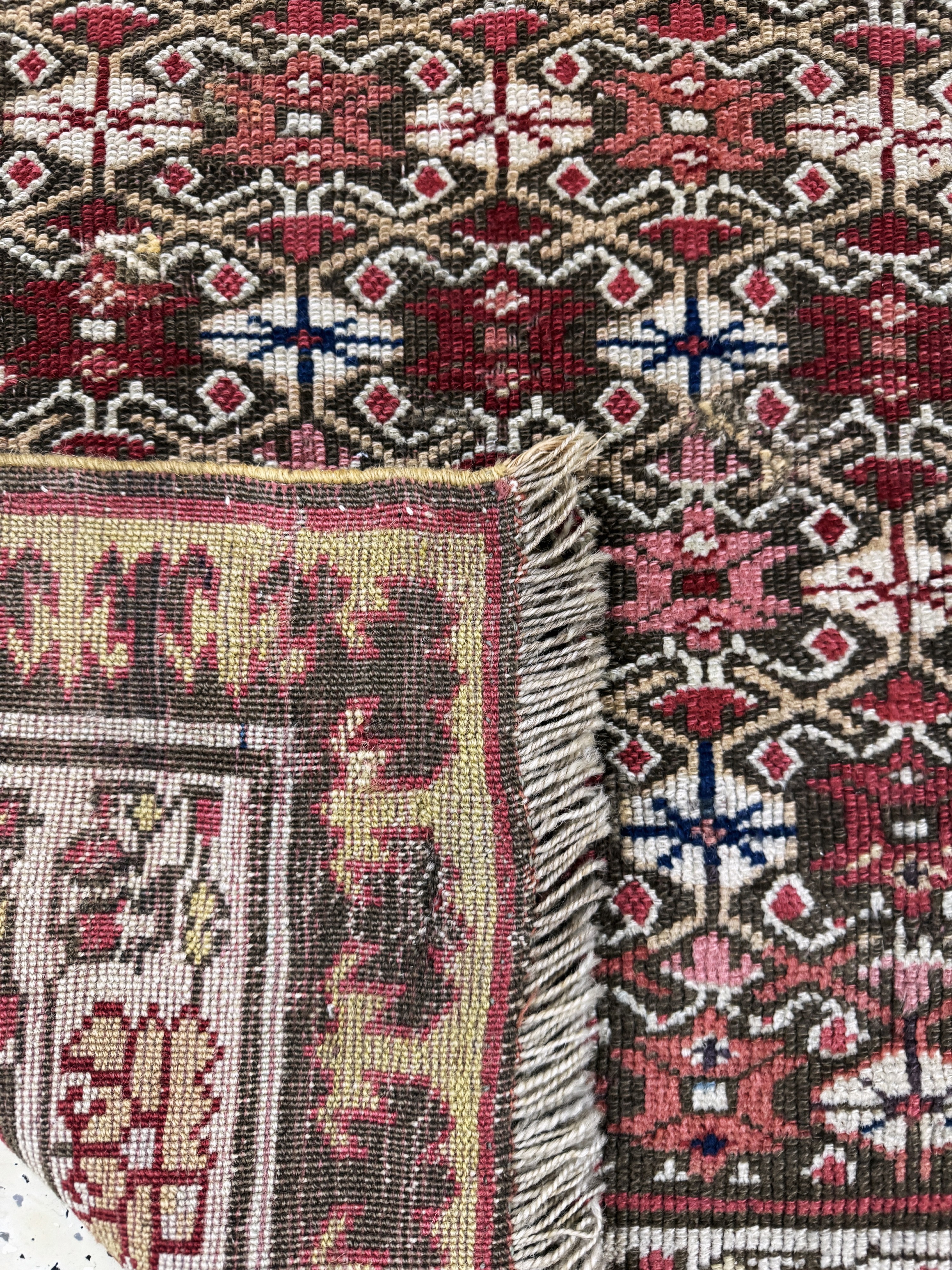 Detail g: Kazak antik, Kaukasus, 19.Jhd, Wolle auf Wolle, ca. 320 x 80 cm, EHZ: 3(restauriert)
