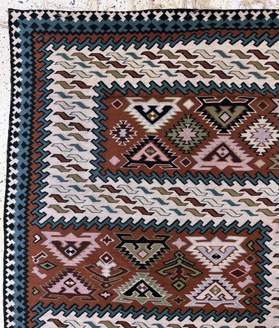 27062348e - Sumakh old, Caucasus, early 20th century, woolon wool, approx. 280 x 205 cm, discolored, ...