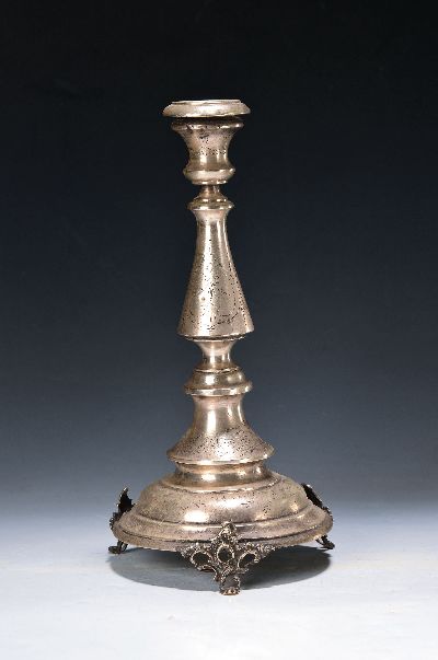 Image Wiener Spätbiedermeier-Leuchter, Wien 1867-72 , 800er, Gravurdekor, 382g, H. 32 cm