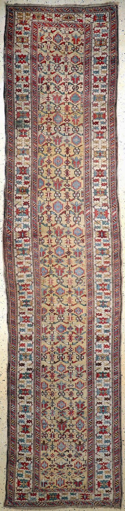 Image Schirwan antik, Kaukasus, 19.Jhd, Wolle aufWolle, ca. 395 x 90 cm, EHZ: 2-3 ...