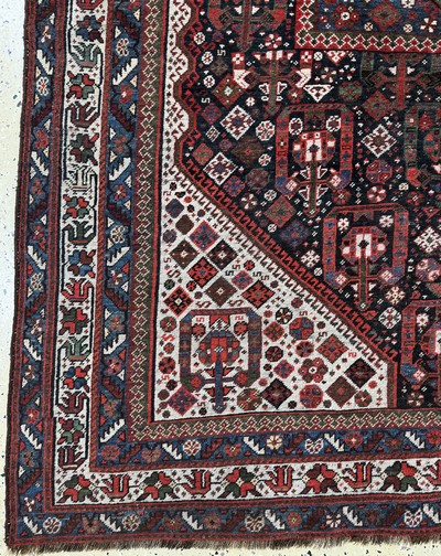 27062371b - Ghaschgai antik, Persien, 19.Jhd, Wolle aufWolle, ca. 300 x 205 cm, EHZ: 3(restauriert) ...