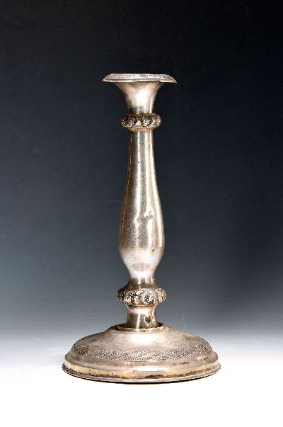 Image Wiener Biedermeier-Leuchter, Wien, datiert 1844, 13-Lot, Gravurdekor, 303g, H. 27cm
