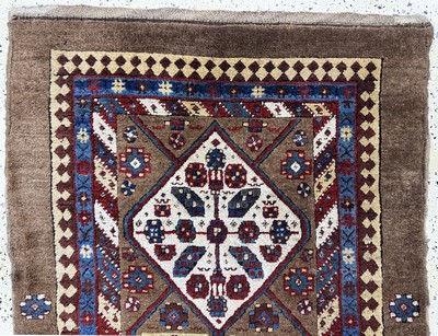 27062486a - Antiker Sarab, Persien, 19.Jhd, Kamel- Wolle, ca. 330 x 103 cm, EHZ: 2(flecken), ...