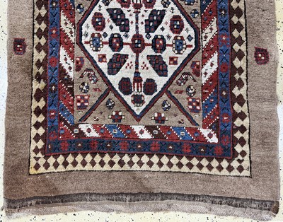 27062486d - Antiker Sarab, Persien, 19.Jhd, Kamel- Wolle, ca. 330 x 103 cm, EHZ: 2(flecken), ...