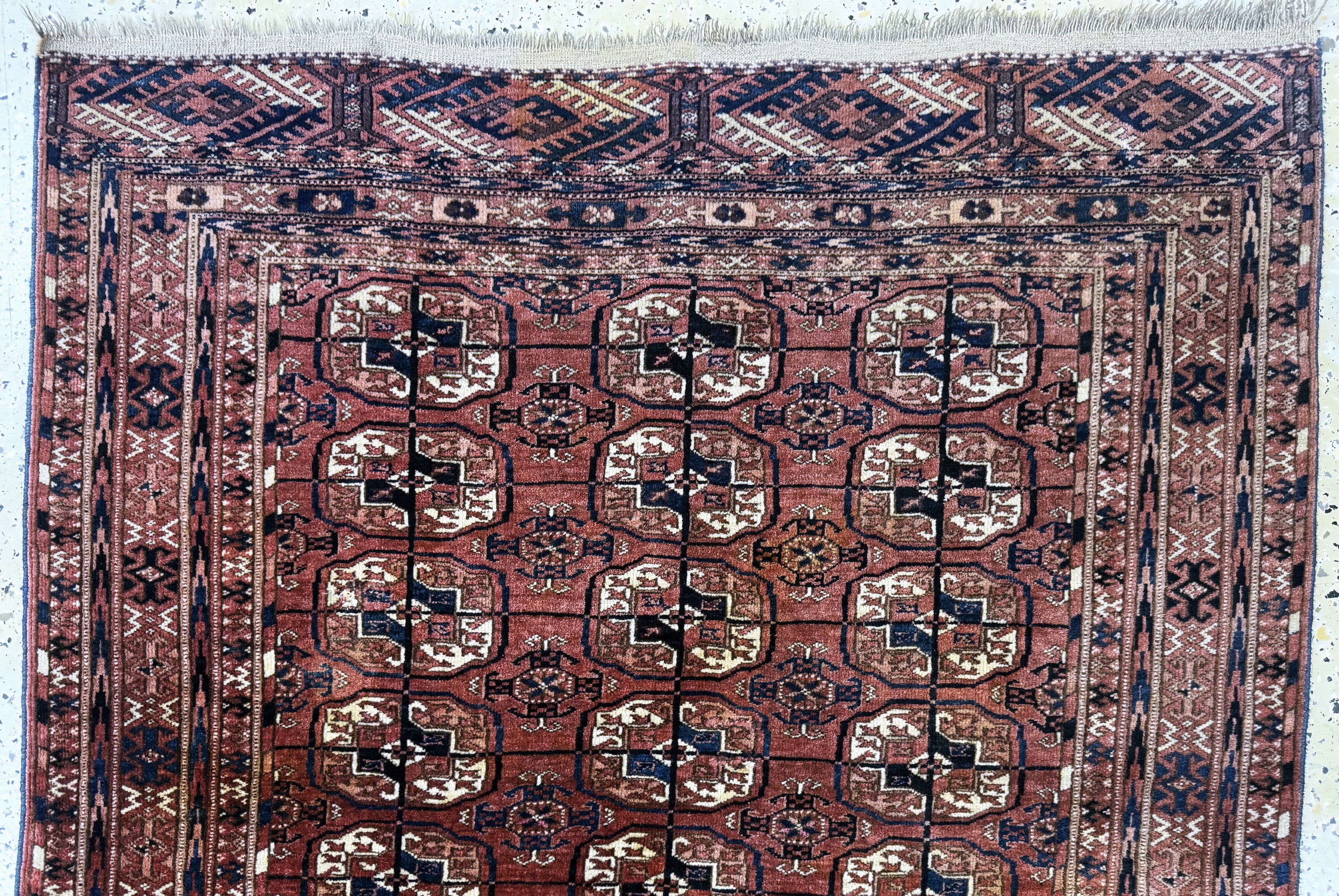 Detail a: Tekke antik, Turkmenistan, 19.Jhd, Wolle auf Wolle, ca. 160 x 110 cm, EHZ: 2