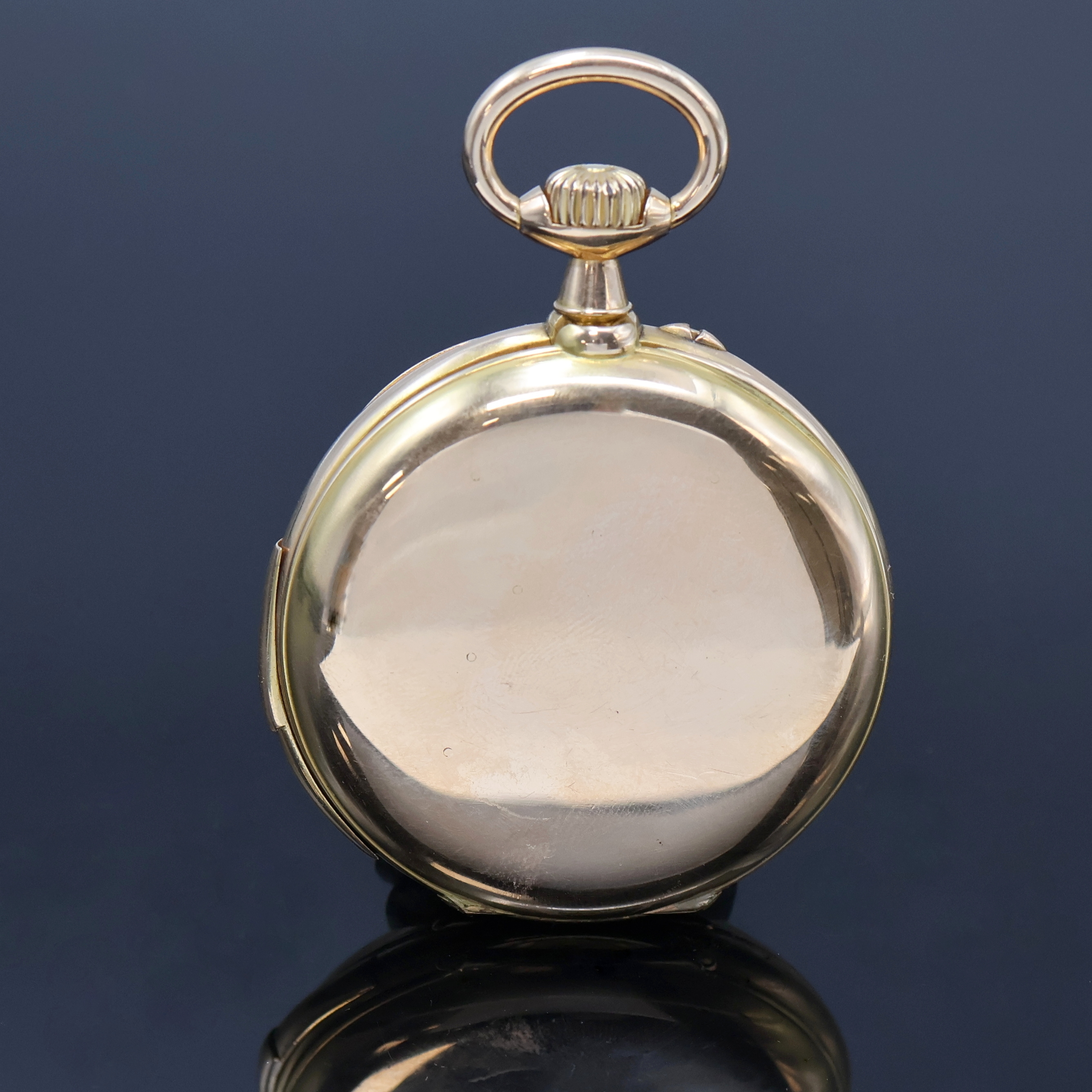 Detail a: Herrentaschenuhr mit Minutenrepetition in RG 750/000, Schweiz/Frankreich um 1900, glattes 2-Deckel Goldgeh. m. à-Goutte Schlüssen, 5- tlg. ...