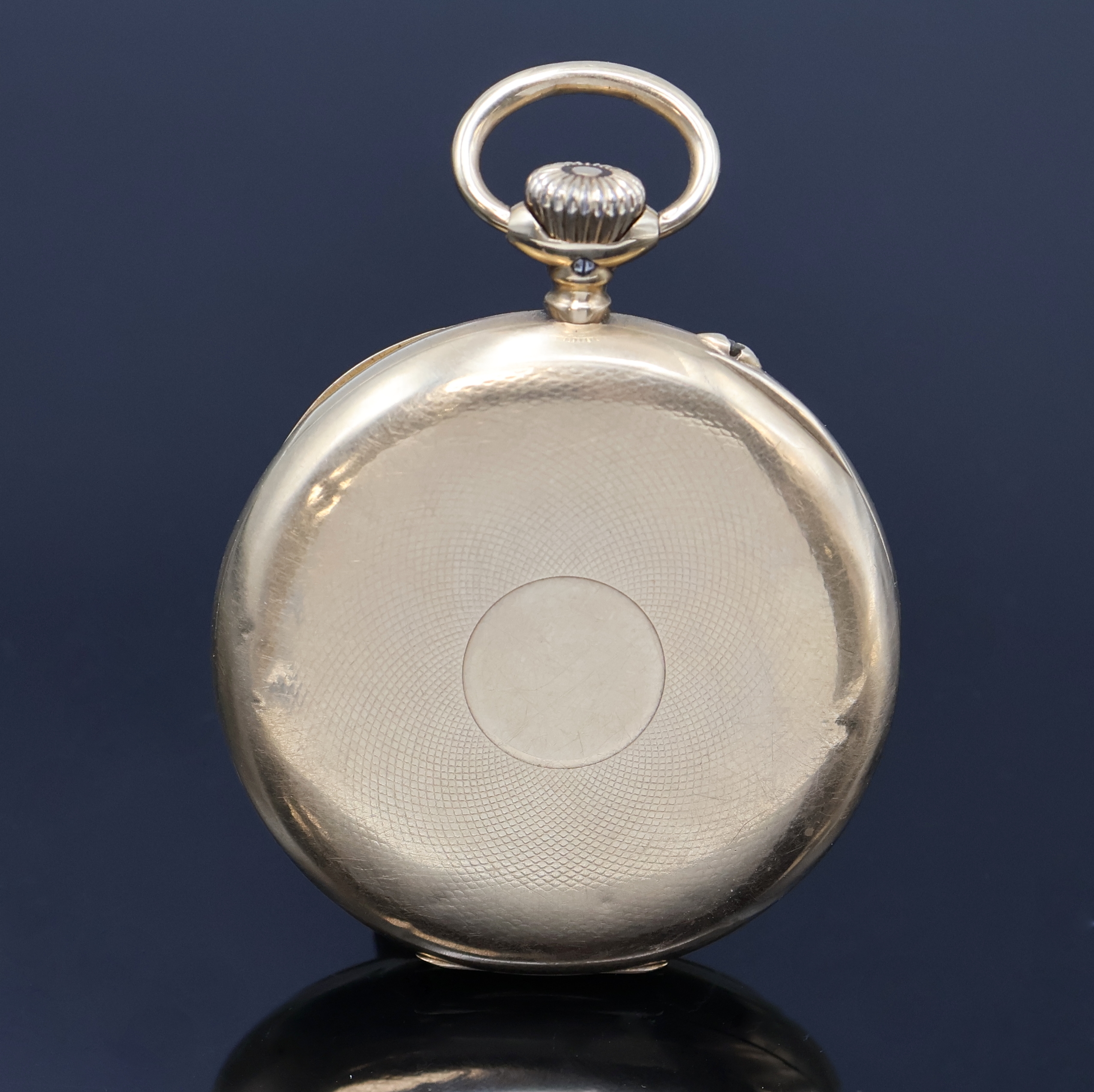 Detail a: IWC Herrentaschenuhr in GG 585/000, Schweiz um 1918, guill. Geh. dell., Metallcuvette, sign. Emailzifferbl. m. Breguetzahlen, kl. Sek. b. 6, gebl. ...