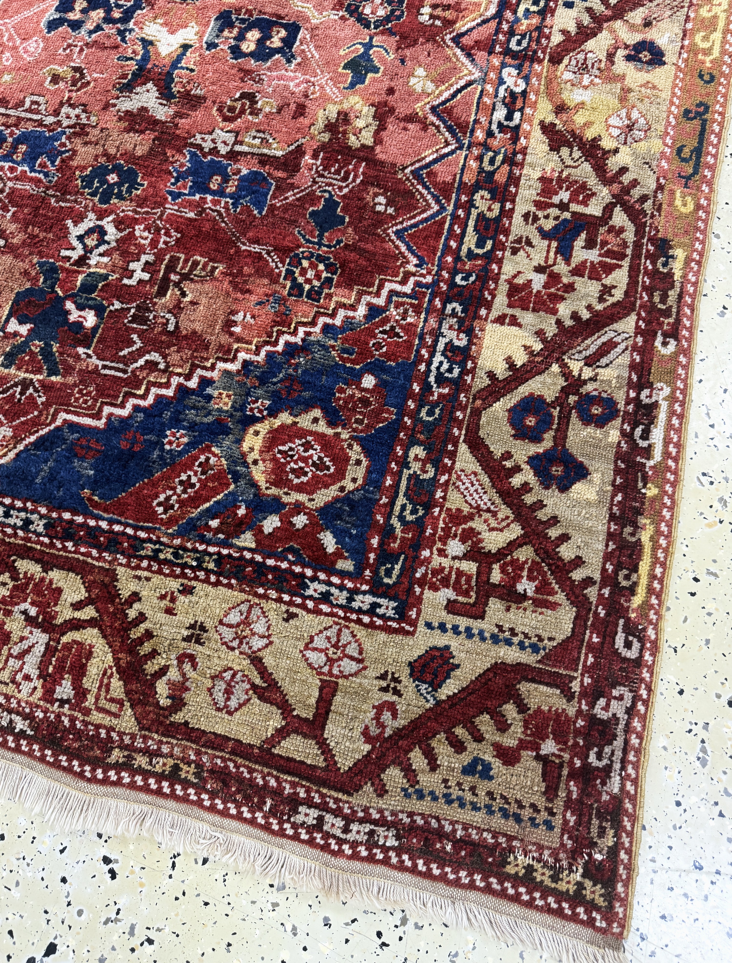 Detail c: Kula antik, Türkei, 19.Jhd, Wolle auf Wolle, ca. 170 x 150 cm, EHZ: 3(restauriert)