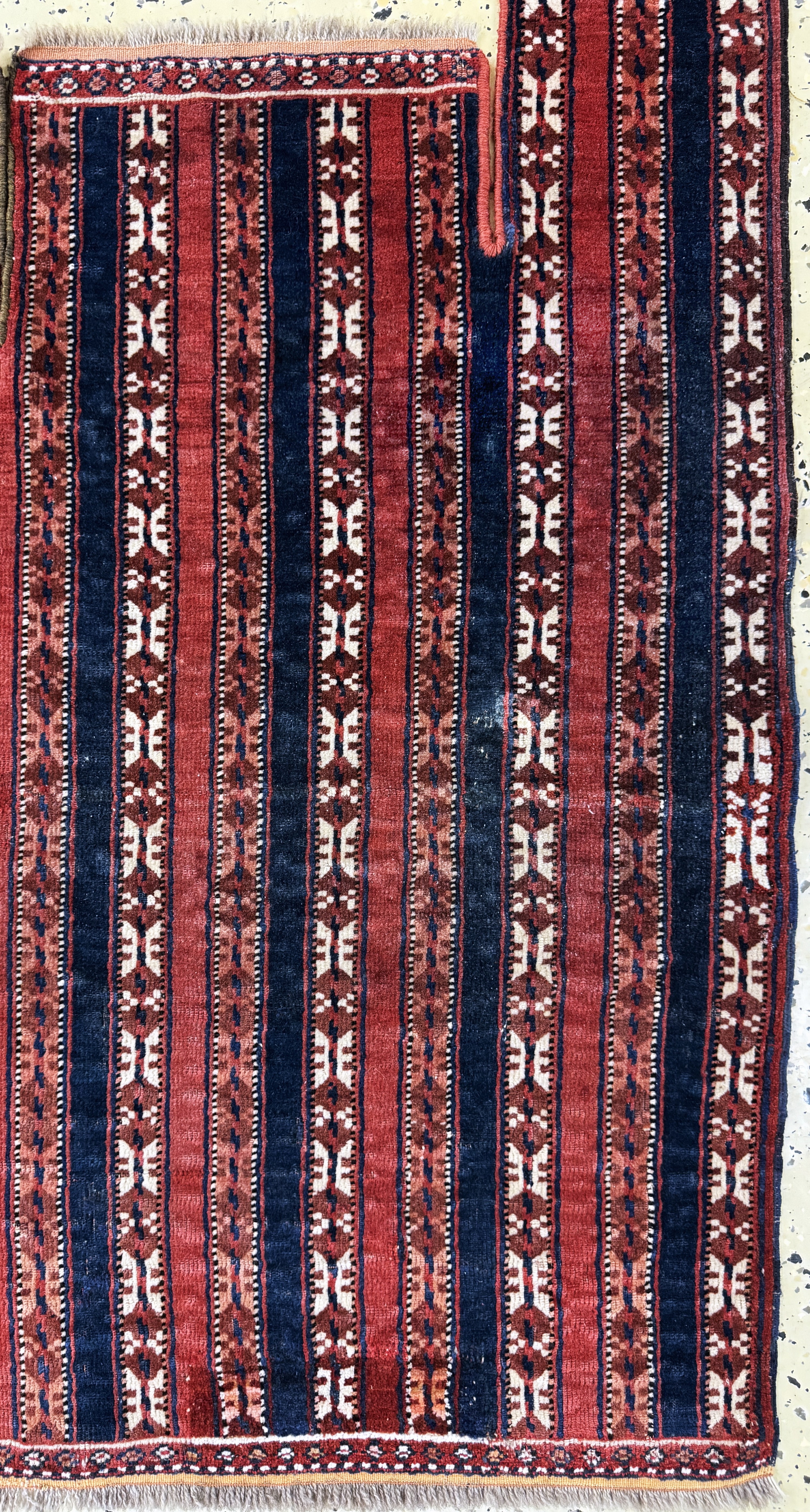 Detail a: Yomud"Pferdedecke"antik, Turkmenistan, um 1900, Wolle auf Wolle, ca. 130 x 100 cm, EHZ: 2(kleine Restaurierung)