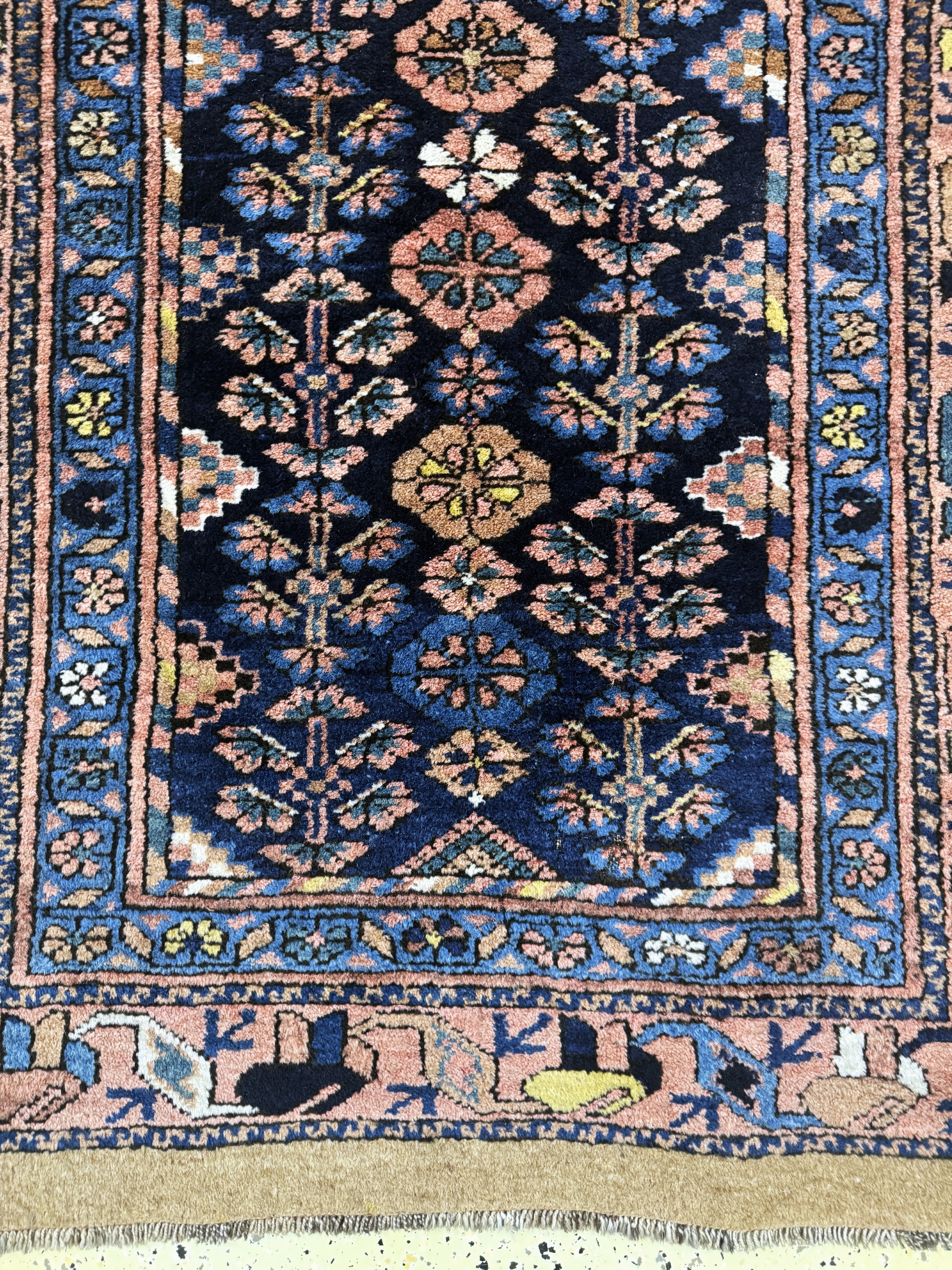 Detail e: Antiker Sarab, Persien, 19.Jhd, Kamel- Wolle, ca. 205 x 120 cm, EHZ: 2, (kleine Restaurierungen).
