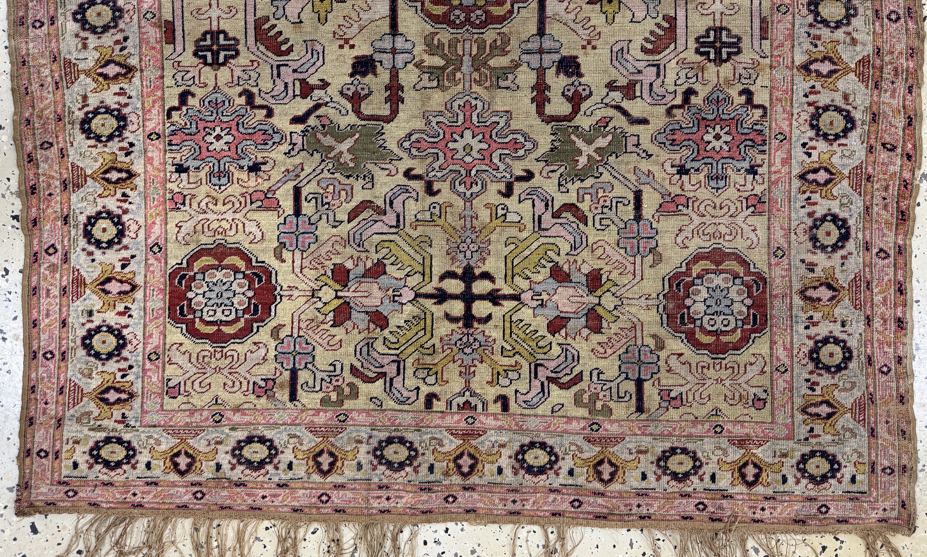Detail c: Kayseri antik, Türkei, 19.Jhd, Seide auf Baumwolle, ca. 160 x 120 cm, EHZ: 3(Fleck)