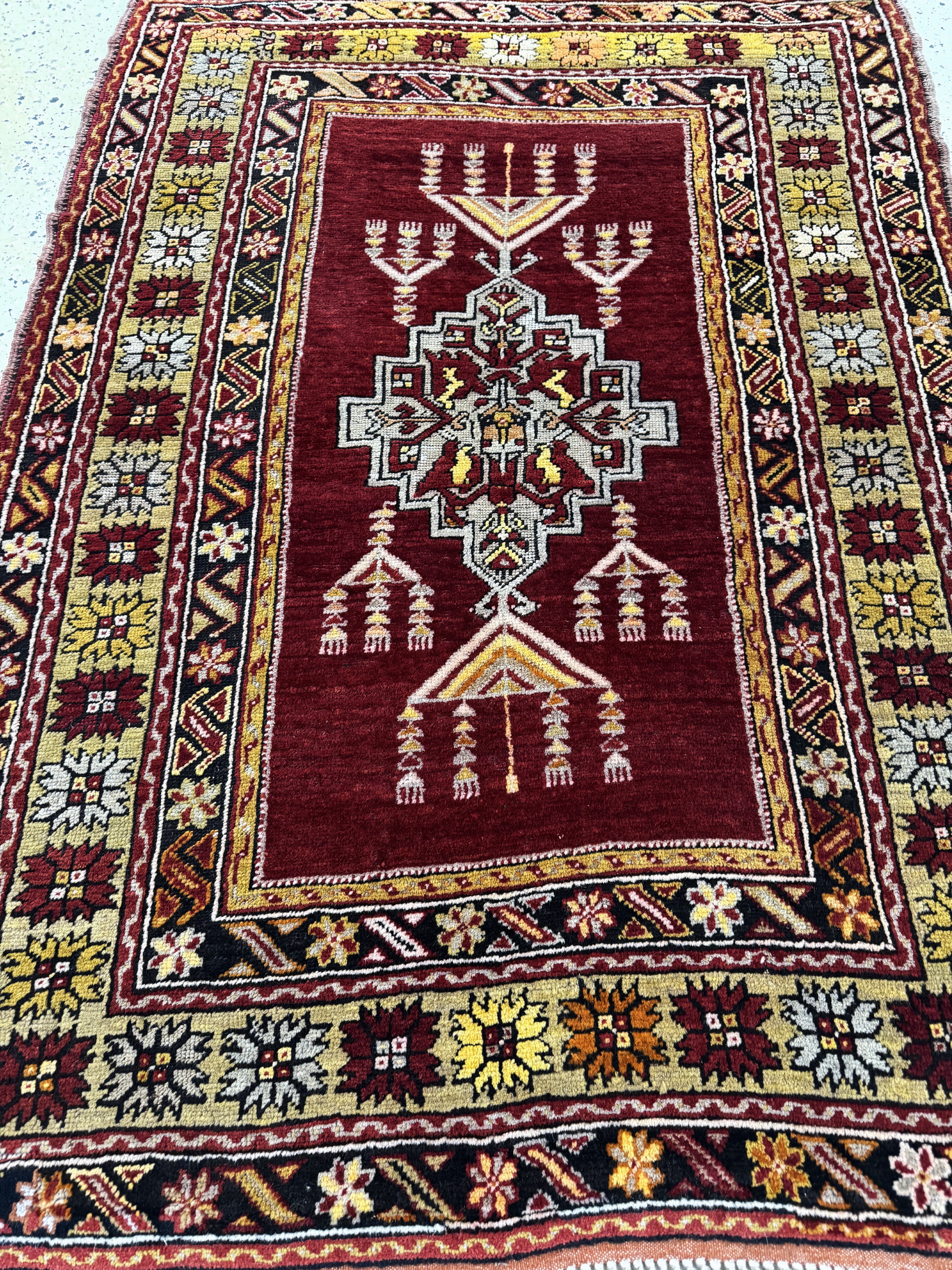 Detail d: Kirsehir antik, Türkei, um 1900, Wolle auf Wolle, ca. 160 x 115 cm, EHZ: 2(restauriert)