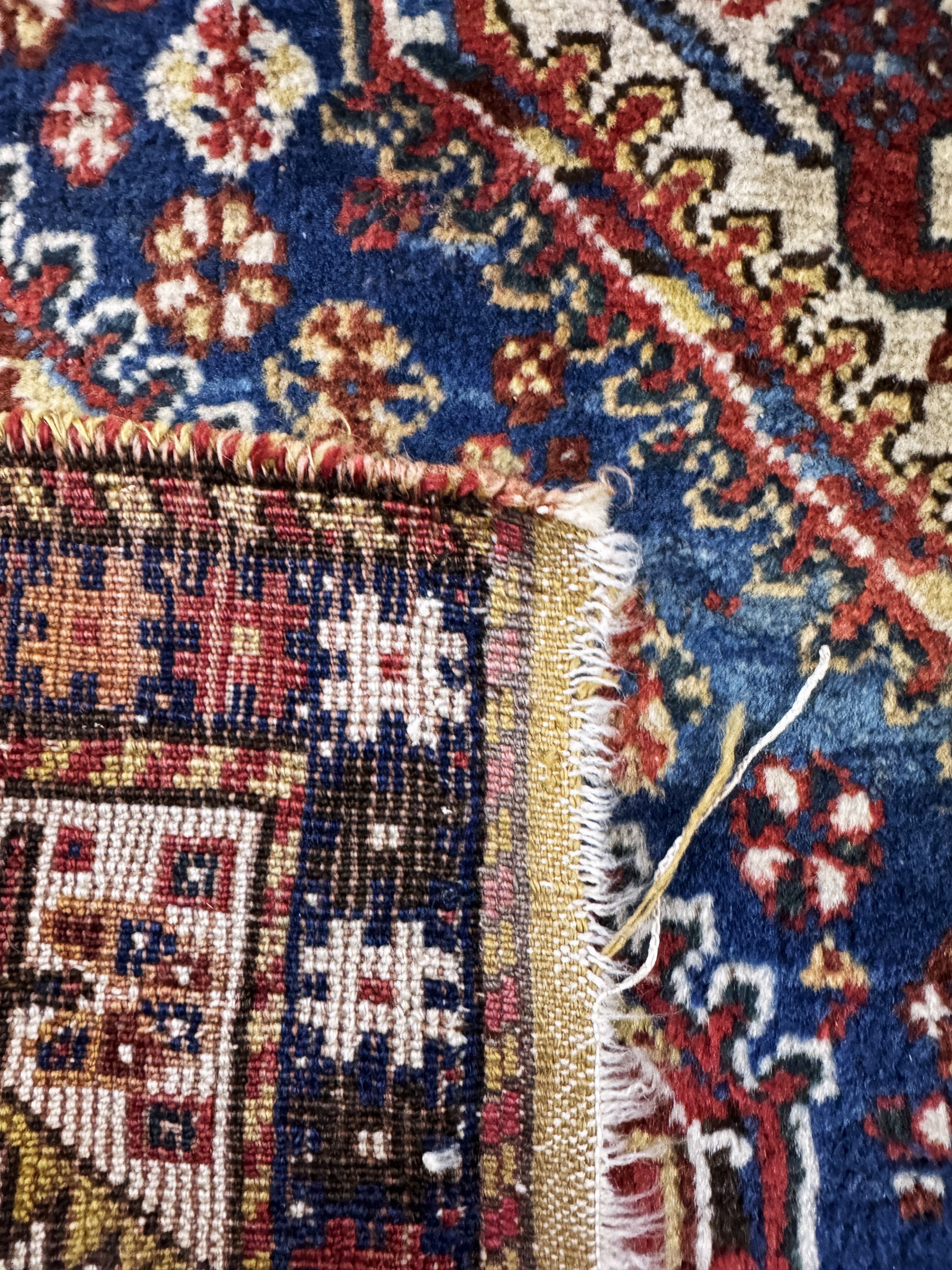 Detail e: Ghaschgai antik, Persien, 19.Jhd, Wolle aufWolle, ca. 170 x 122 cm, EHZ: 3(restauriert)