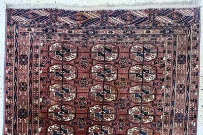 27062506a - Tekke antik, Turkmenistan, 19.Jhd, Wolle auf Wolle, ca. 160 x 110 cm, EHZ: 2 ...