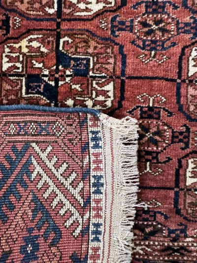 27062506e - Tekke antik, Turkmenistan, 19.Jhd, Wolle auf Wolle, ca. 160 x 110 cm, EHZ: 2 ...