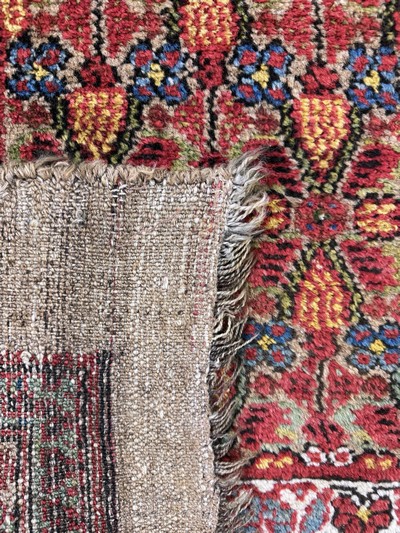 27062522g - Antiker Sarab, Persien, 19.Jhd, Kamel- Wolle, ca. 310 x 110 cm, EHZ: 2 Schätzpreis: ...